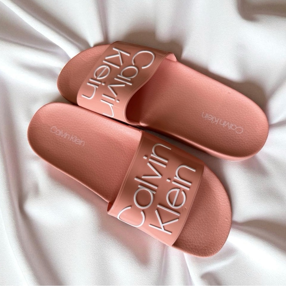 Calvin Klein Coral Slide women’s size 9.5 
Sandals